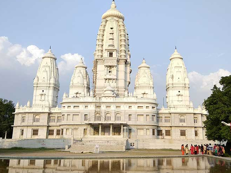 राधा कृष्ण मंदिर – जे. के. मंदिर